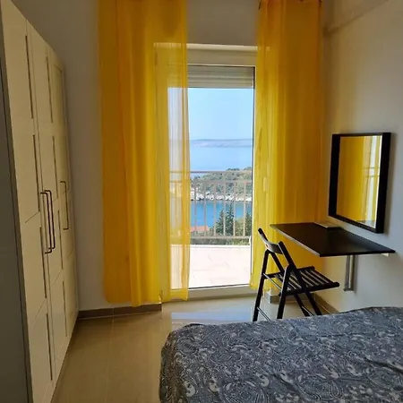 Rene, 150m From The Sea, Panorama View, Crikvenica, Dramalj, Parking アパート *