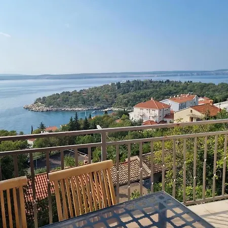 Rene, 150m From The Sea, Panorama View, Crikvenica, Dramalj, Parking アパート *