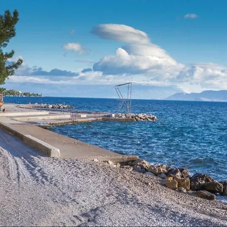 Rene, 150m From The Sea, Panorama View, Crikvenica, Dramalj, Parking アパート *