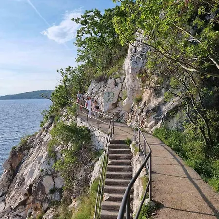 Rene, 150m From The Sea, Panorama View, Crikvenica, Dramalj, Parking ドラマリ