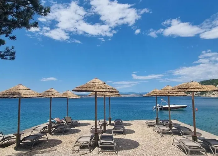 Rene, 150m From The Sea, Panorama View, Crikvenica, Dramalj, Parking Apartment